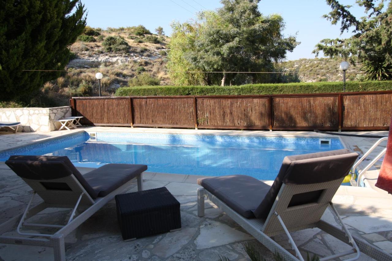 Swimmers' Paradise Pissouri Exteriér fotografie